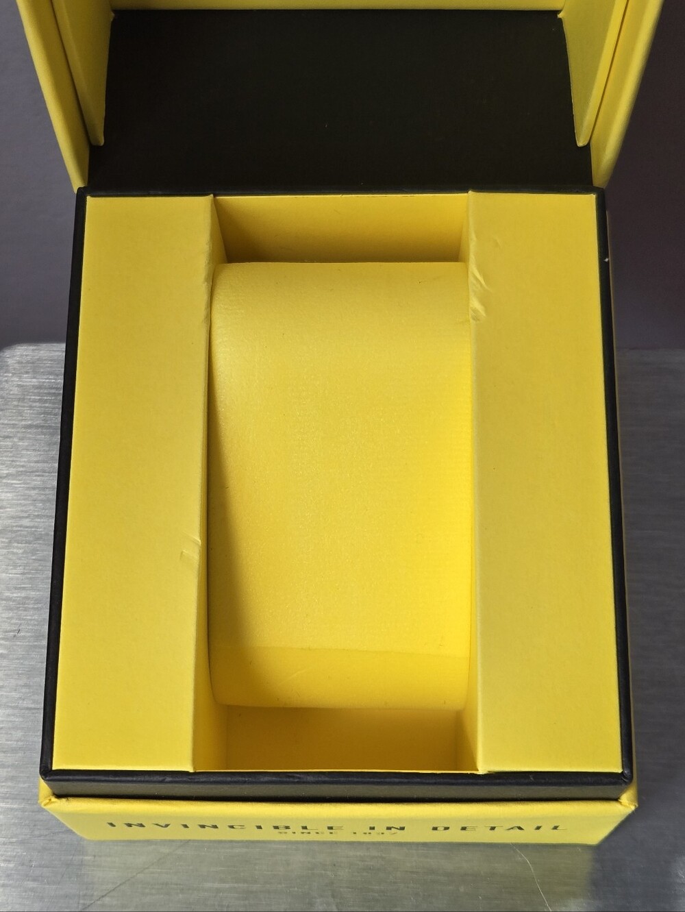 Invicta Empty Watch Box Yellow Invincible - Picture 8 of 9